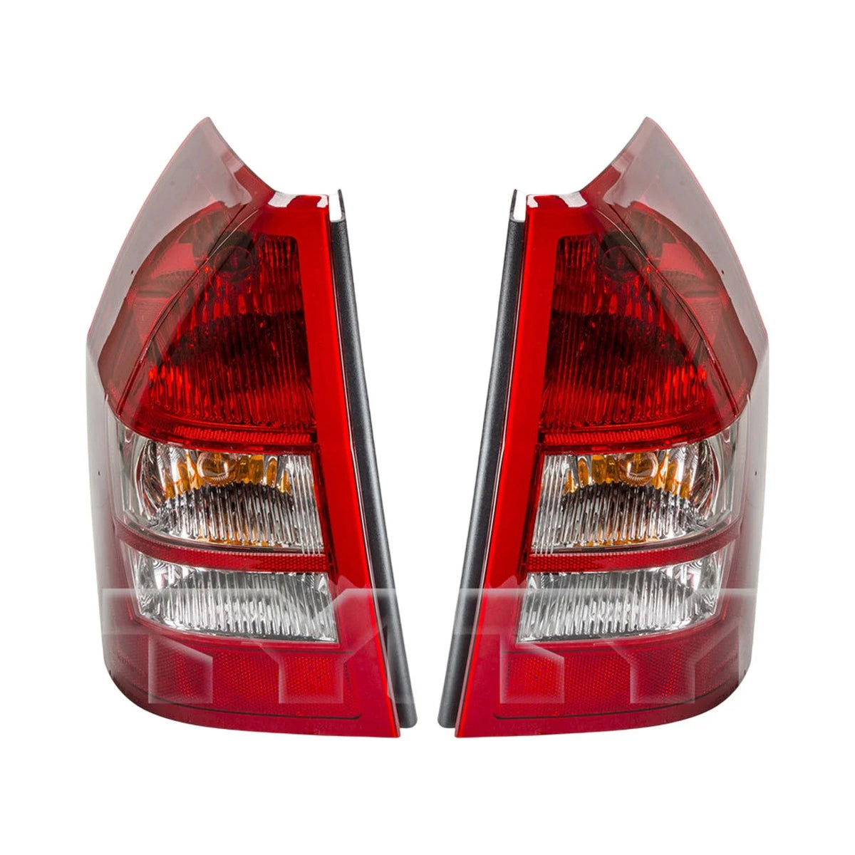 Set of 2 TYC Tail Light Lamp Assemblies for Dodge Magnum (2005–2008)