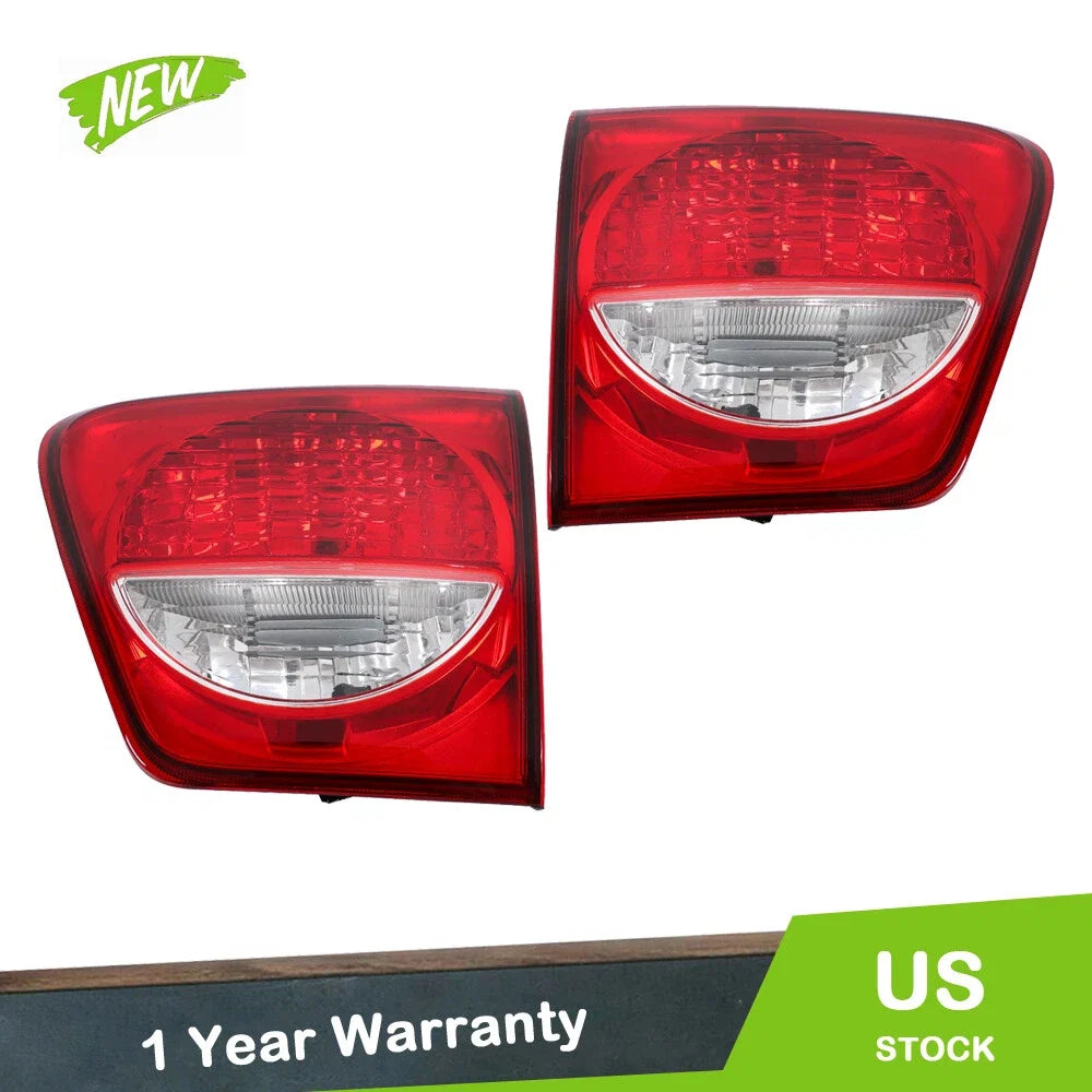 LH+RH Halogen Red Tail Lights for Toyota Sequoia (2008–2017)