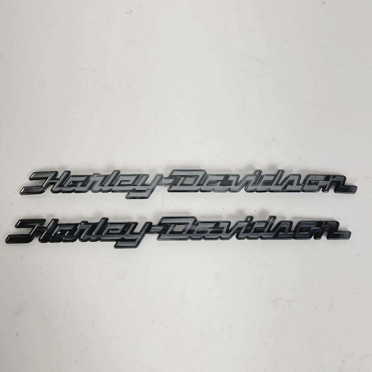 Set of 2 Harley Davidson Medallion Custom Color Left & Right Apex (2008–2023)