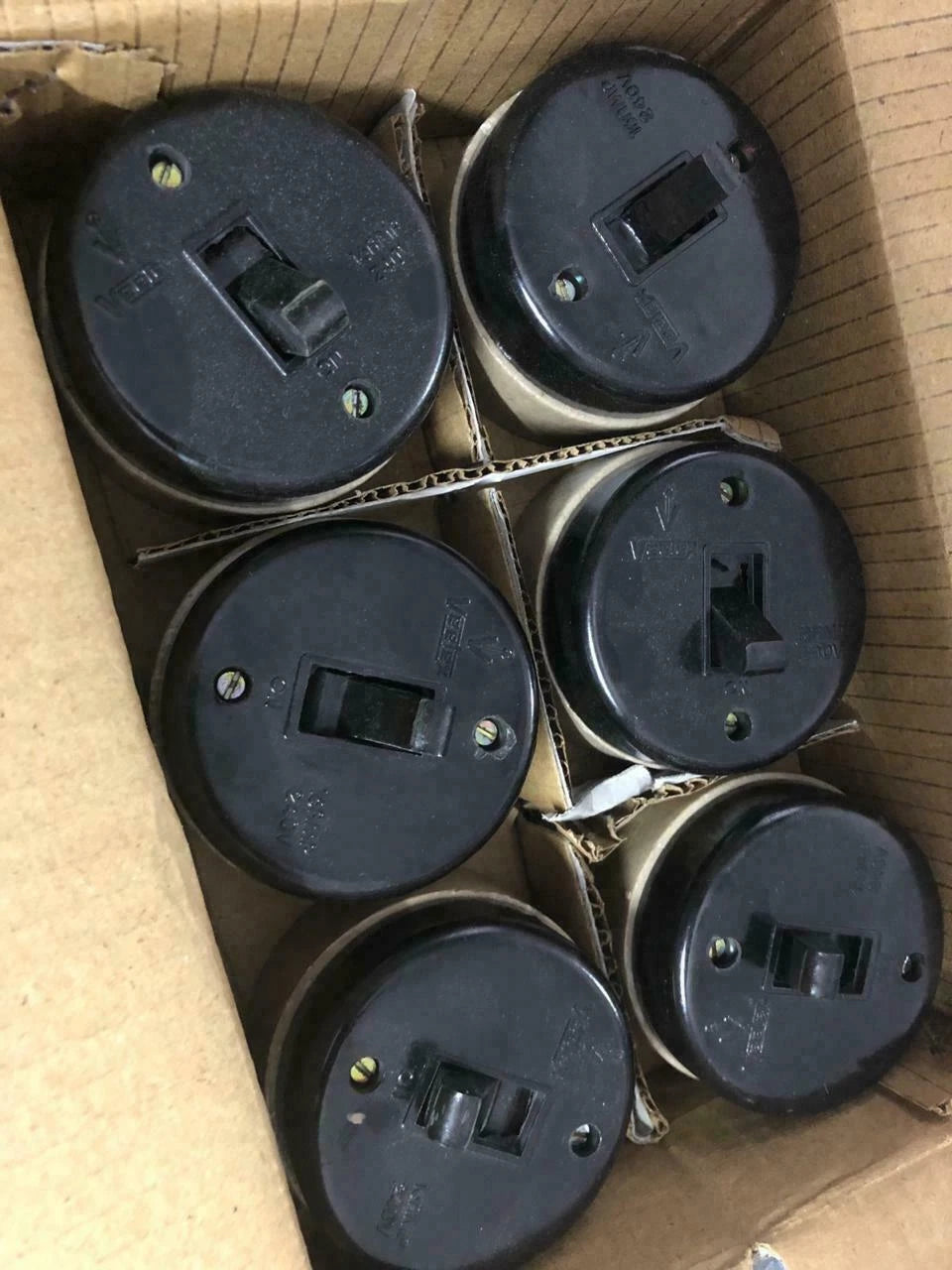 6X Electric Switch 16 Amp 240V for Automotive Applications
