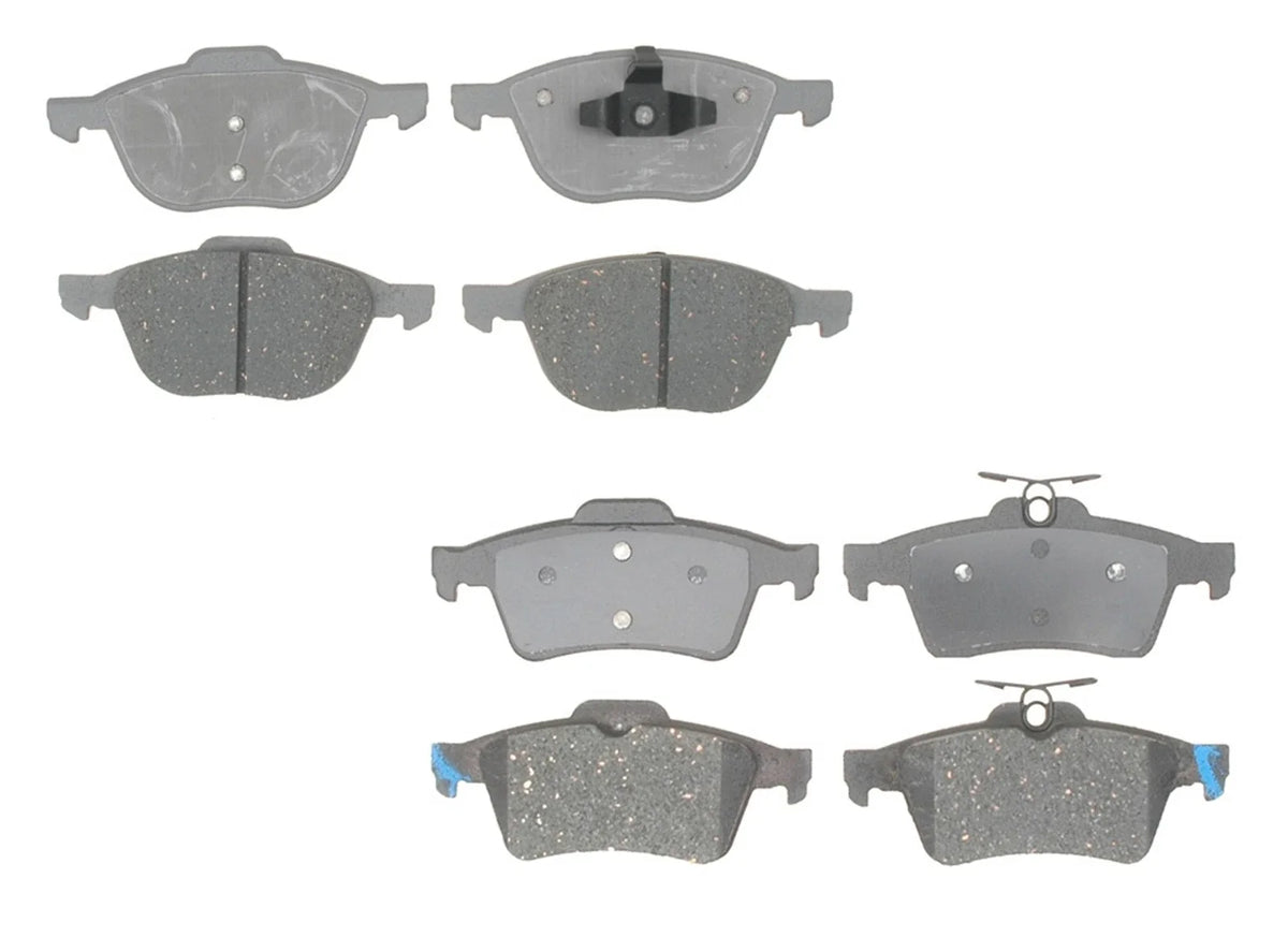 Set of 4 Ceramic Brake Pads for Ford Mazda 3 (STD)