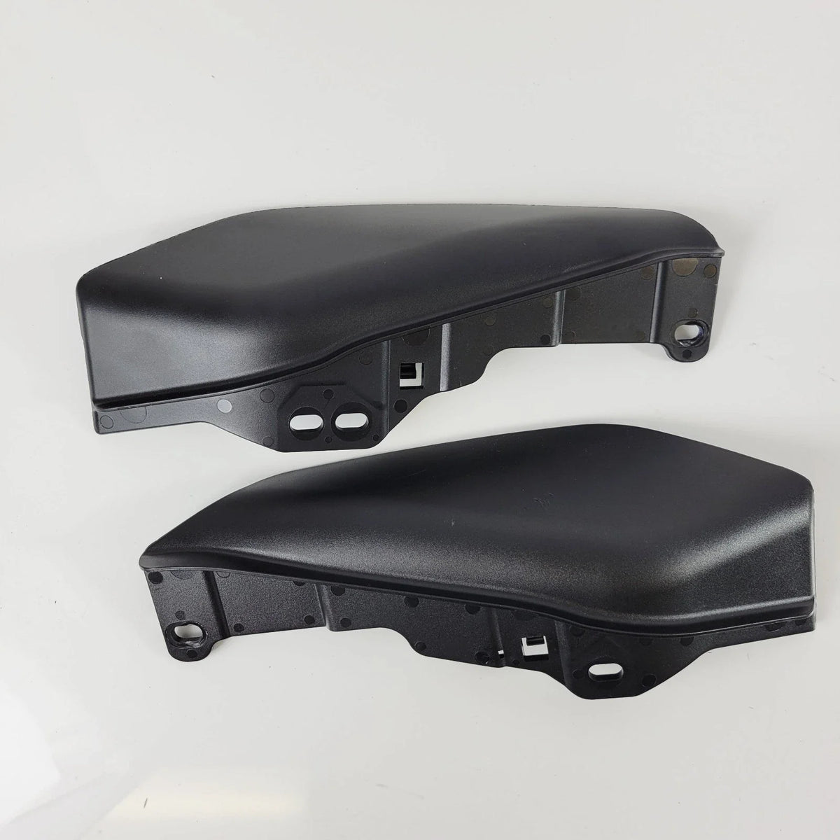 Set of 2 Matte Black Mid Frame Wind Deflectors for Harley-Davidson Touring (2009–2023)