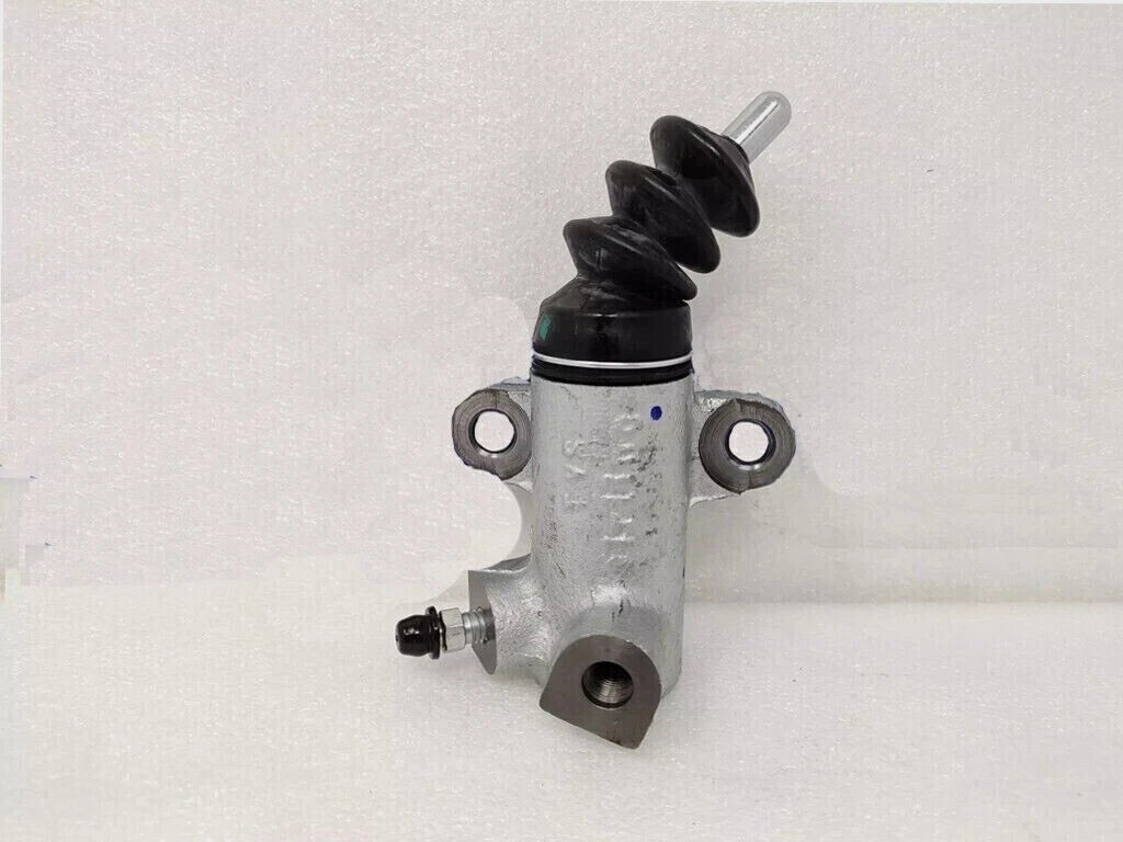 Clutch Slave Cylinder for Mahindra Roxor