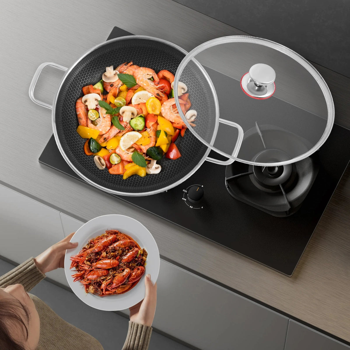 13.38in Non-Stick Skillet with Lid for Cooking