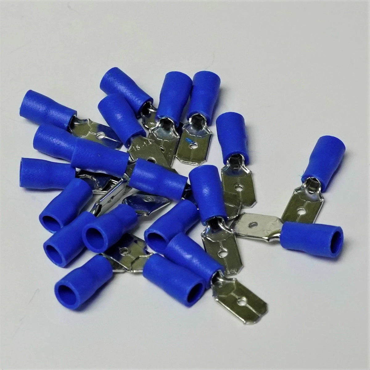 Insulated Male Slip On Electrical Terminal Connector for 16-14 Wire