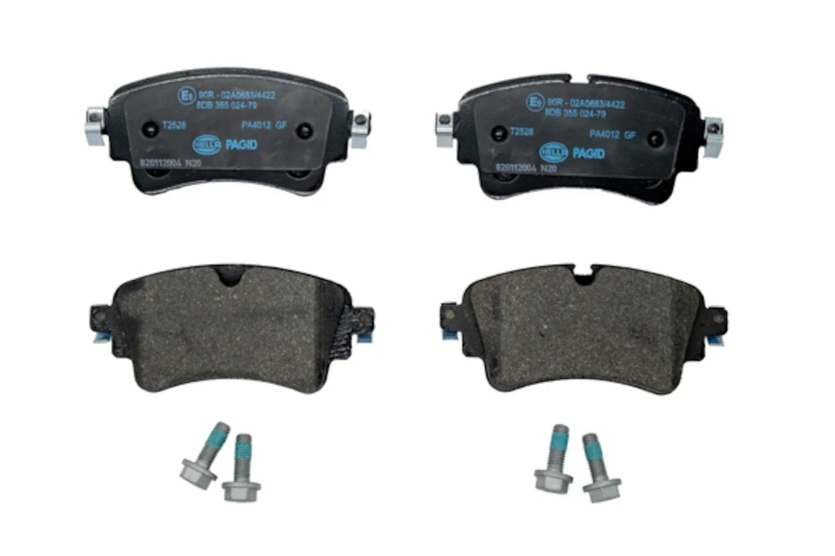 Set of 4 Rear Disc Brake Pads for Audi A4 Quattro, A4, Q5, S4 (2010–2016)