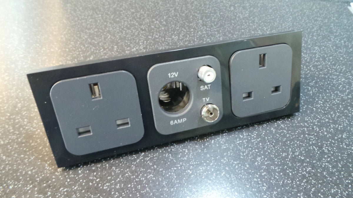 2X 240V 3 Pin Socket for Motorhome Caravan