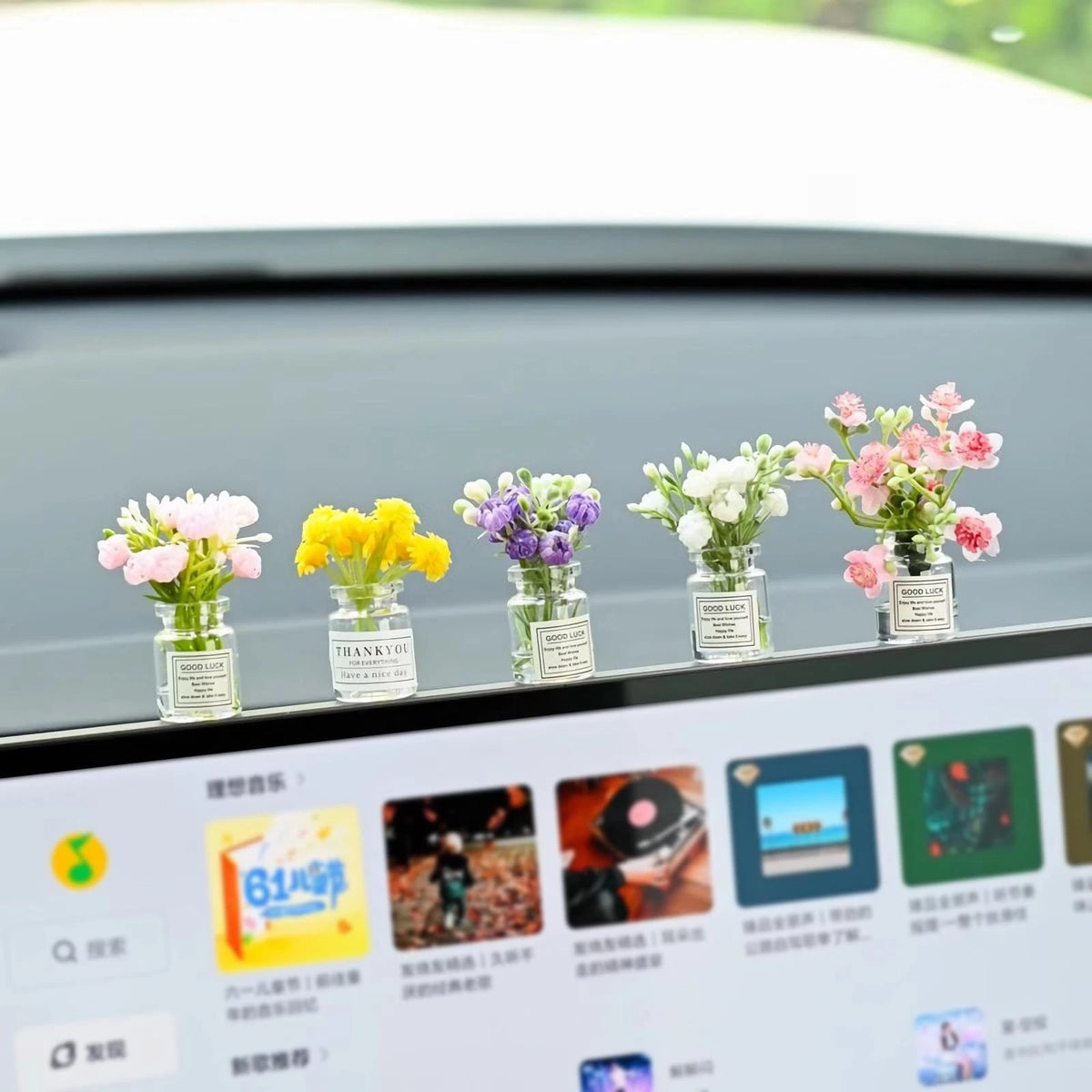 Mini Flower Rear View Mirror Decorations for Cars (Cute Accessories)