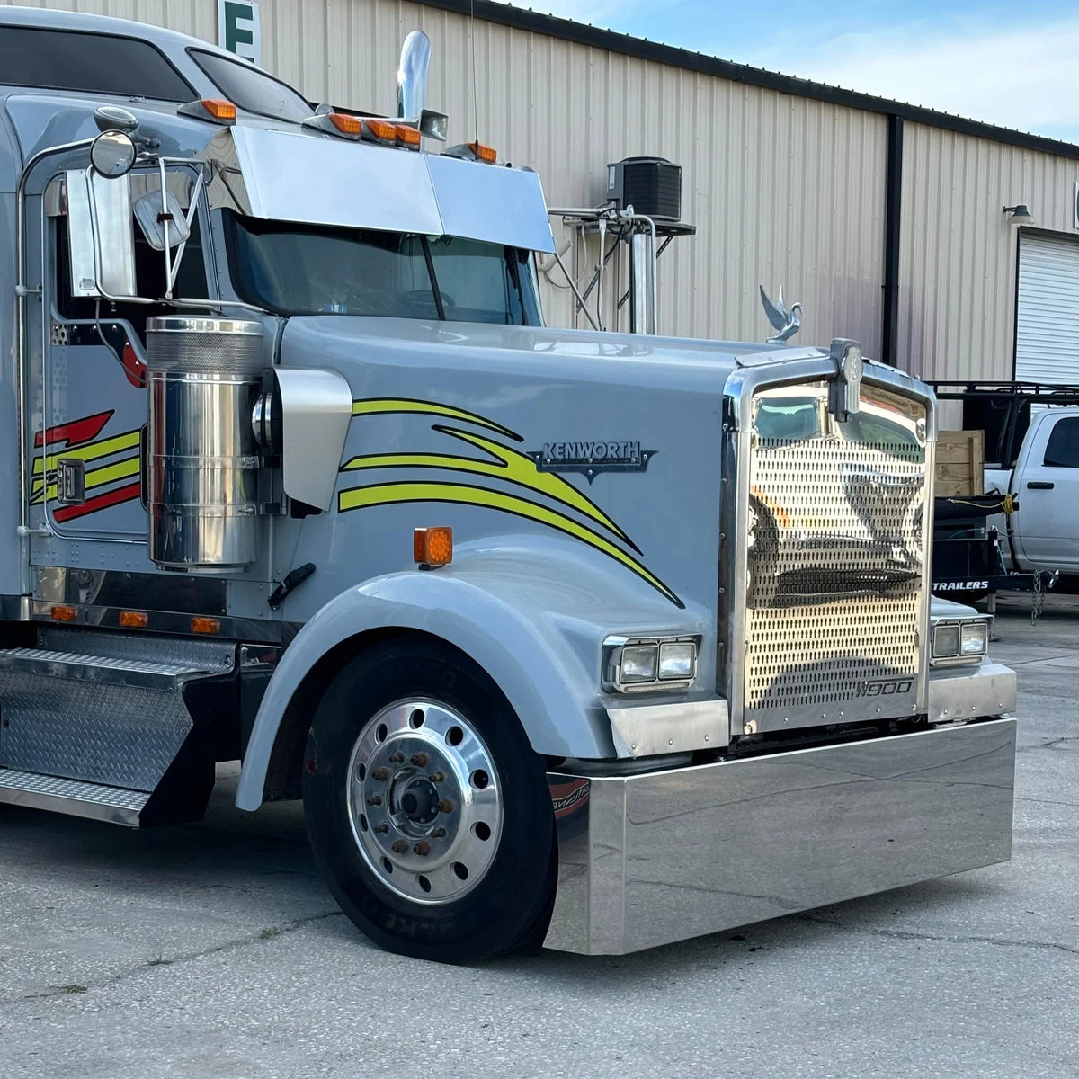 SS Buzzard Bumper with 8in Ends Mirror Finish for Kenworth W900 (20)