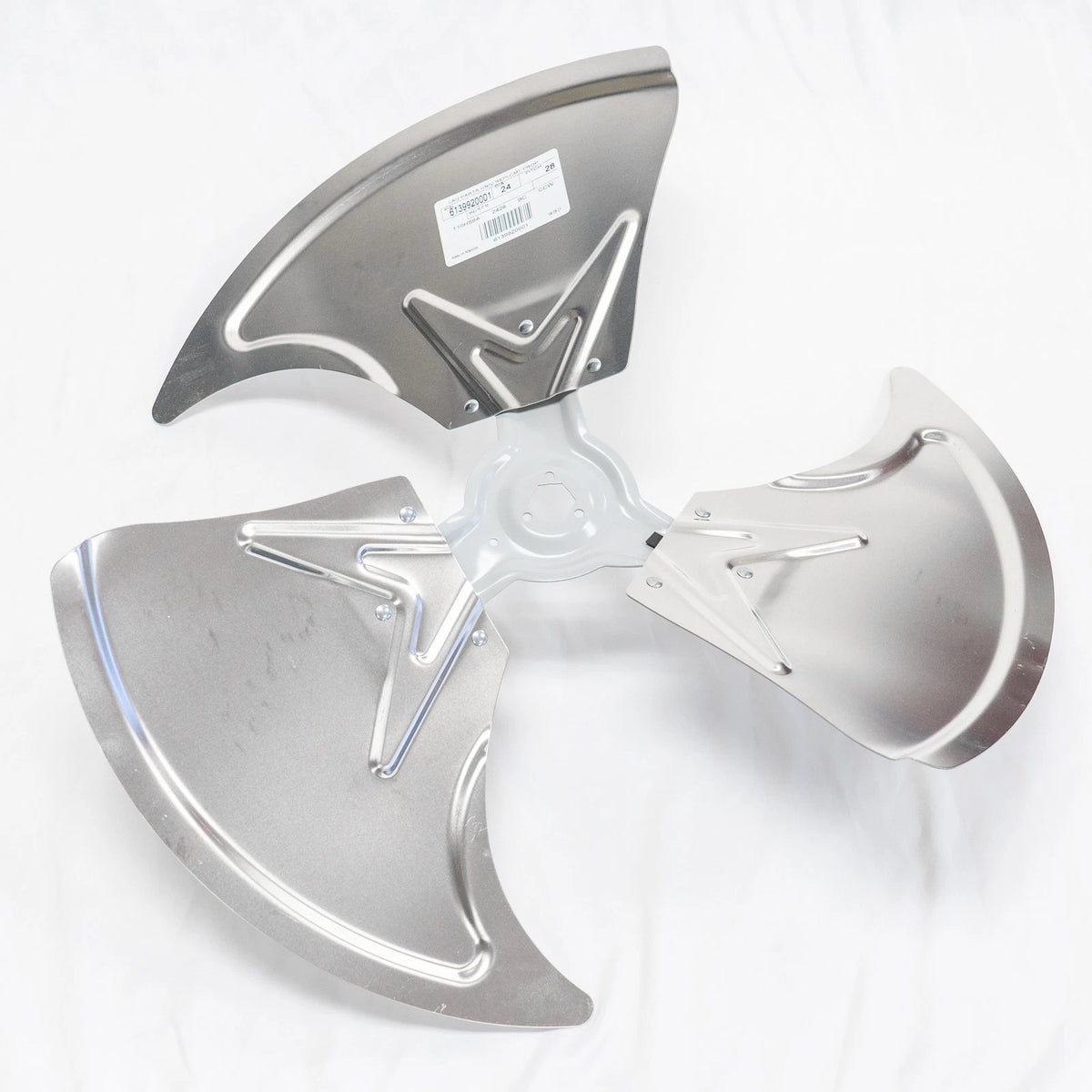 3-Blade Propeller for Lau Cobra (24" Diameter, 28-Degree Pitch, CCW)