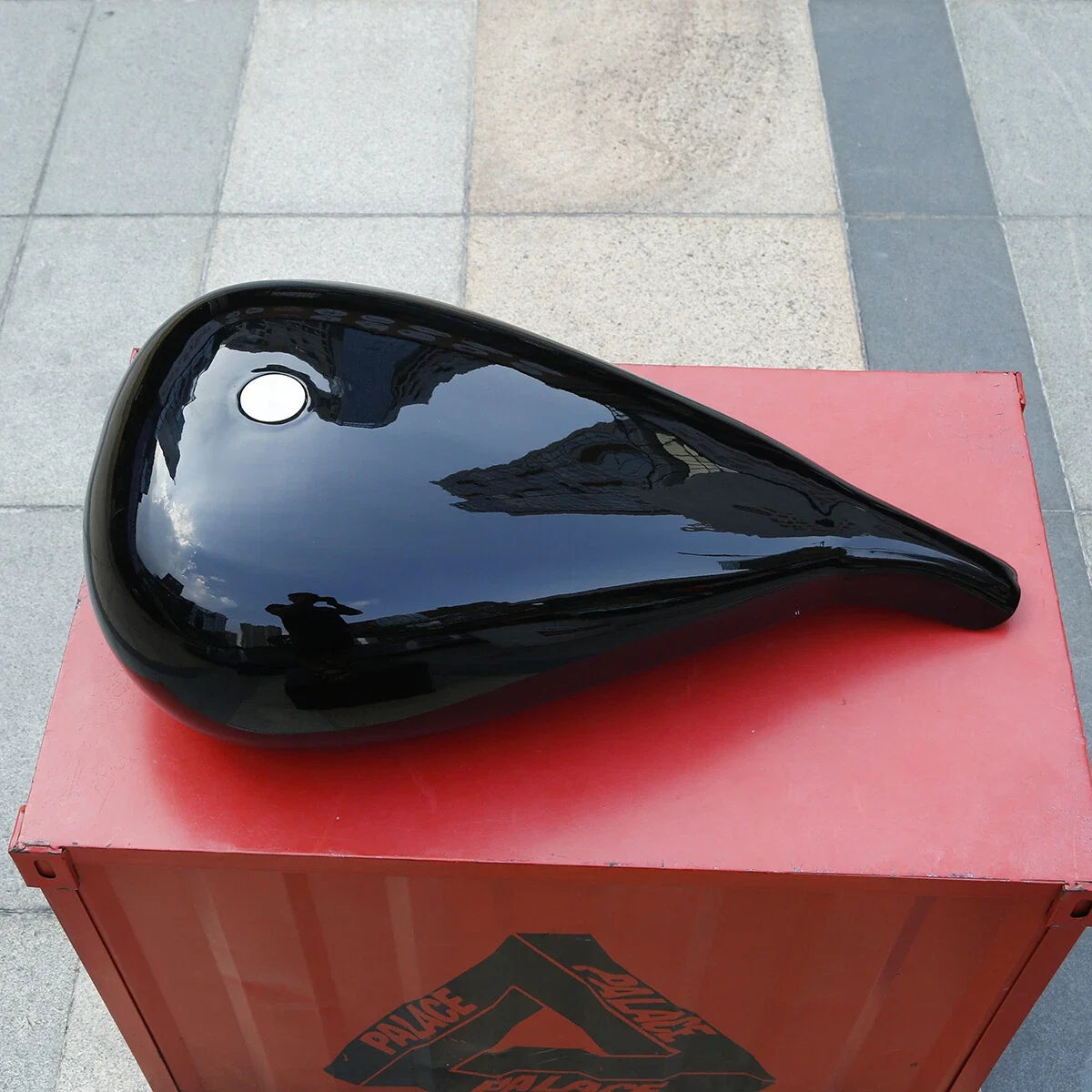 5" Extended Fuel Gas Tank 4.7 Gallon for Harley Touring Road Glide