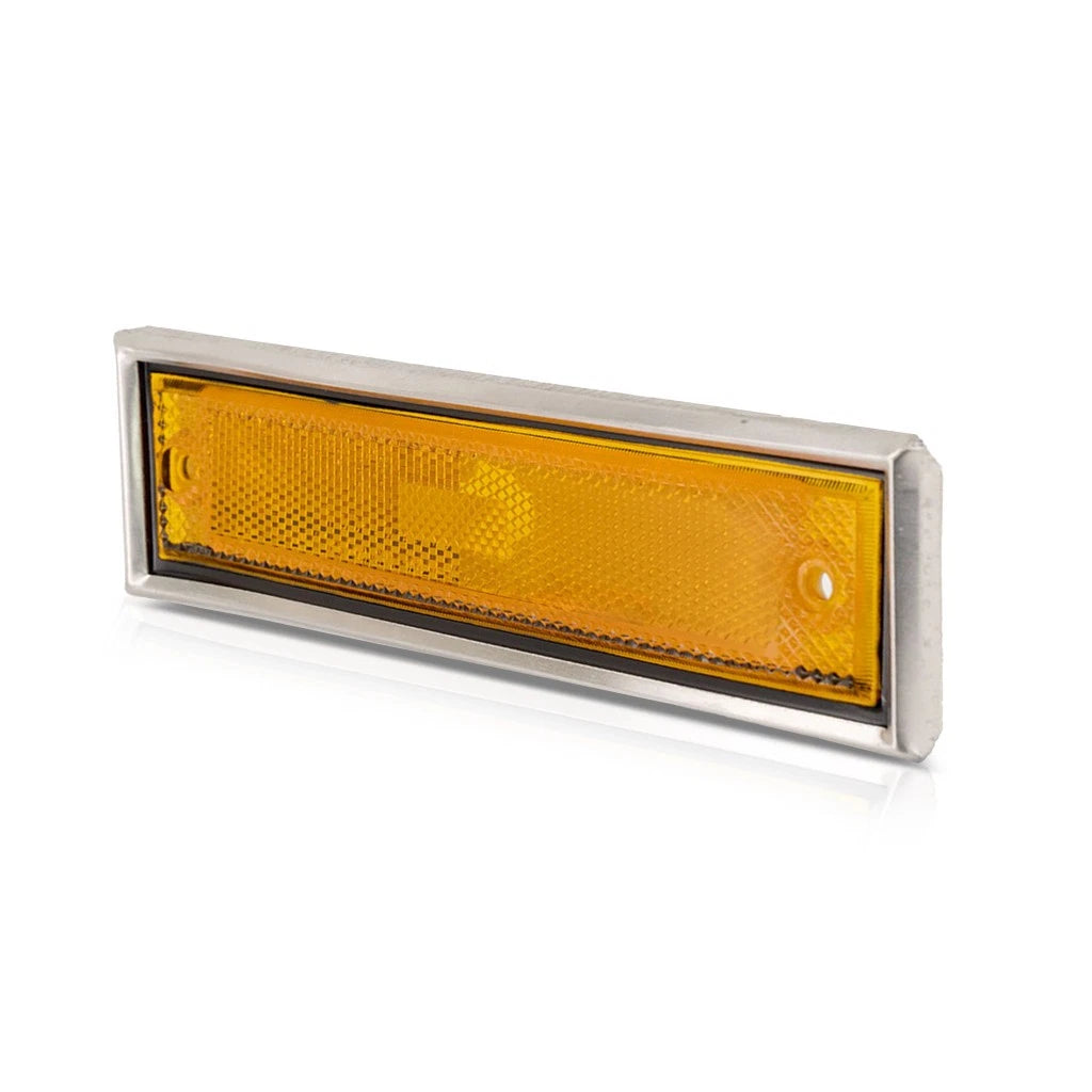 Passenger Side Front Side Marker Light for Chevy C10 Suburban (1982–1986) CLX-M0-USA-18-1200-66-CL360A70, GM2551107
