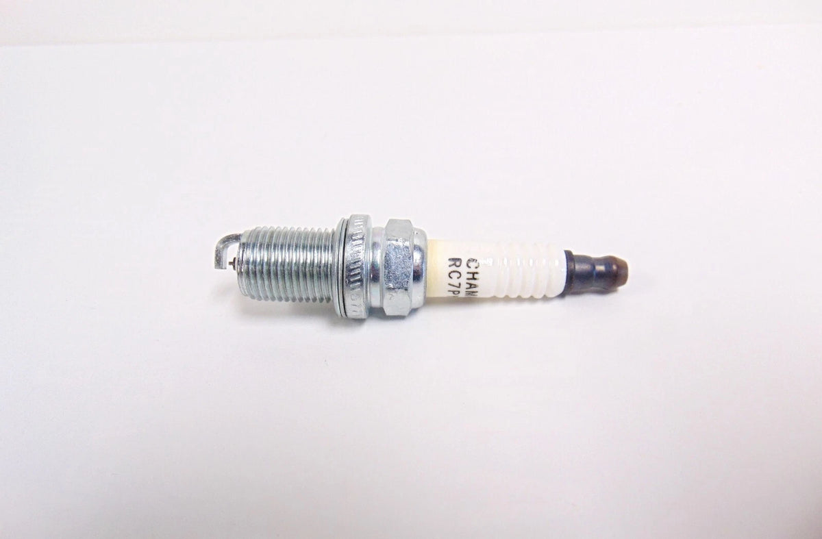 Champion Spark Plug RC7PYCB for