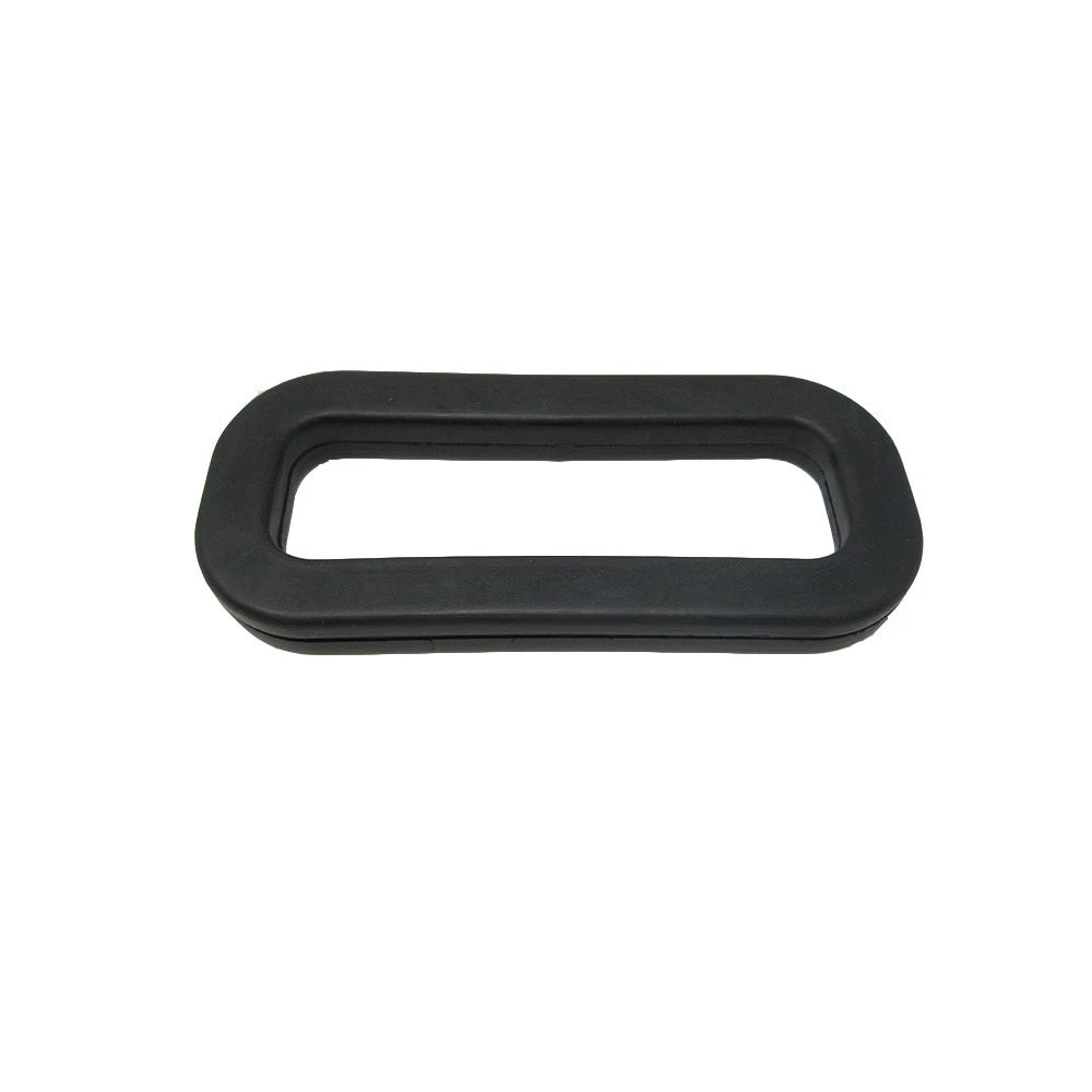 Fender Grommet for IH Farmall 706 756 806 826 856 966 Hydro 100 (1960–1980)