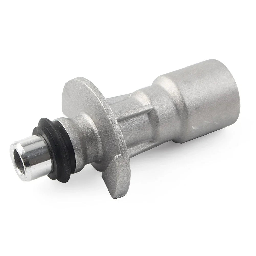 Water Pump Oil Cooler Pipe Adaptor for Land Rover LR4 (2010–2016) LR028136