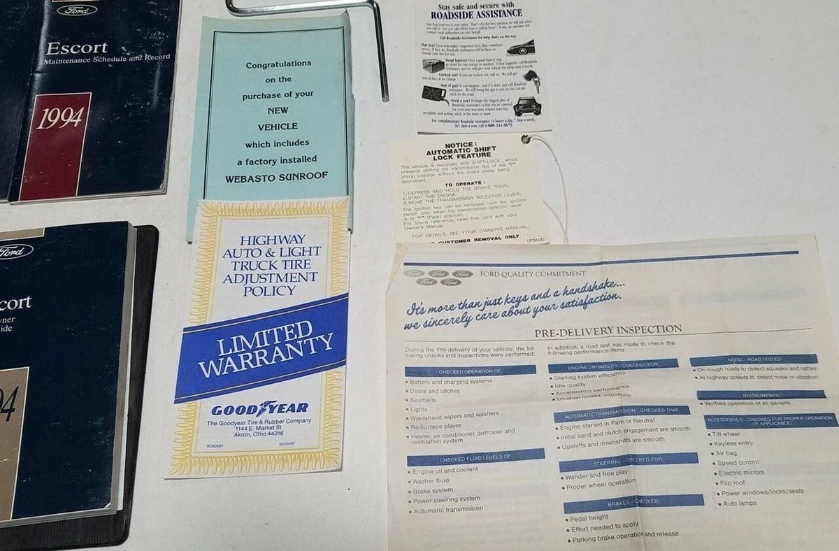 Owners Manual Cover for Ford Escort (1994)