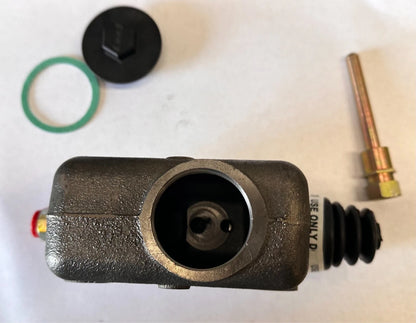 Brake Master Cylinder for Clark Forklift with Push Rod 799791 CL799791