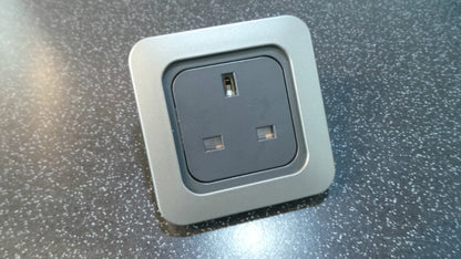 240V 3-Pin UK Socket for Caravan Motorhome C-Line/CBE (No Part Numbers)