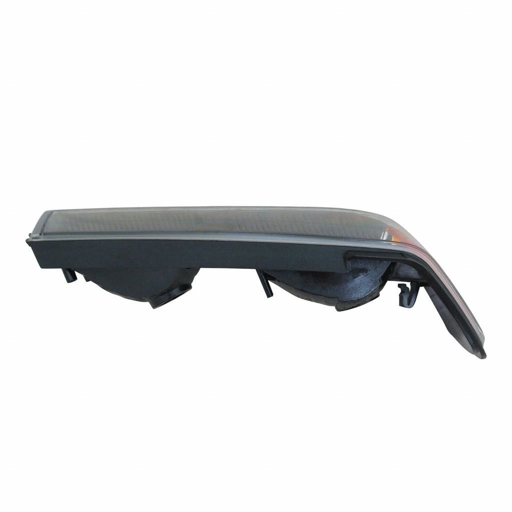 Turn Signal/Parking Light for Chevy Colorado (2006–2012) CLX-M0-18-5931-01-9, GM2521189