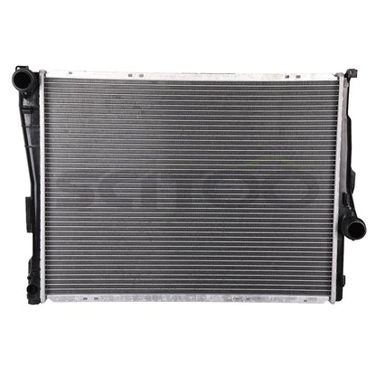 Radiator and Cooling Fan Kit for BMW 320i 325i 330i (2001–2005)