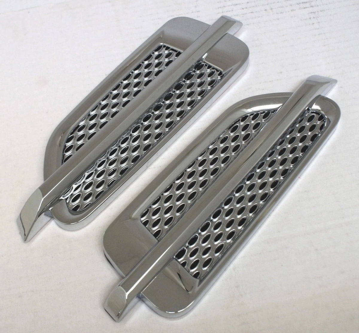 Set of 2 Chrome ABS Side Air Vents for GMC Yukon Tahoe (EAV032)