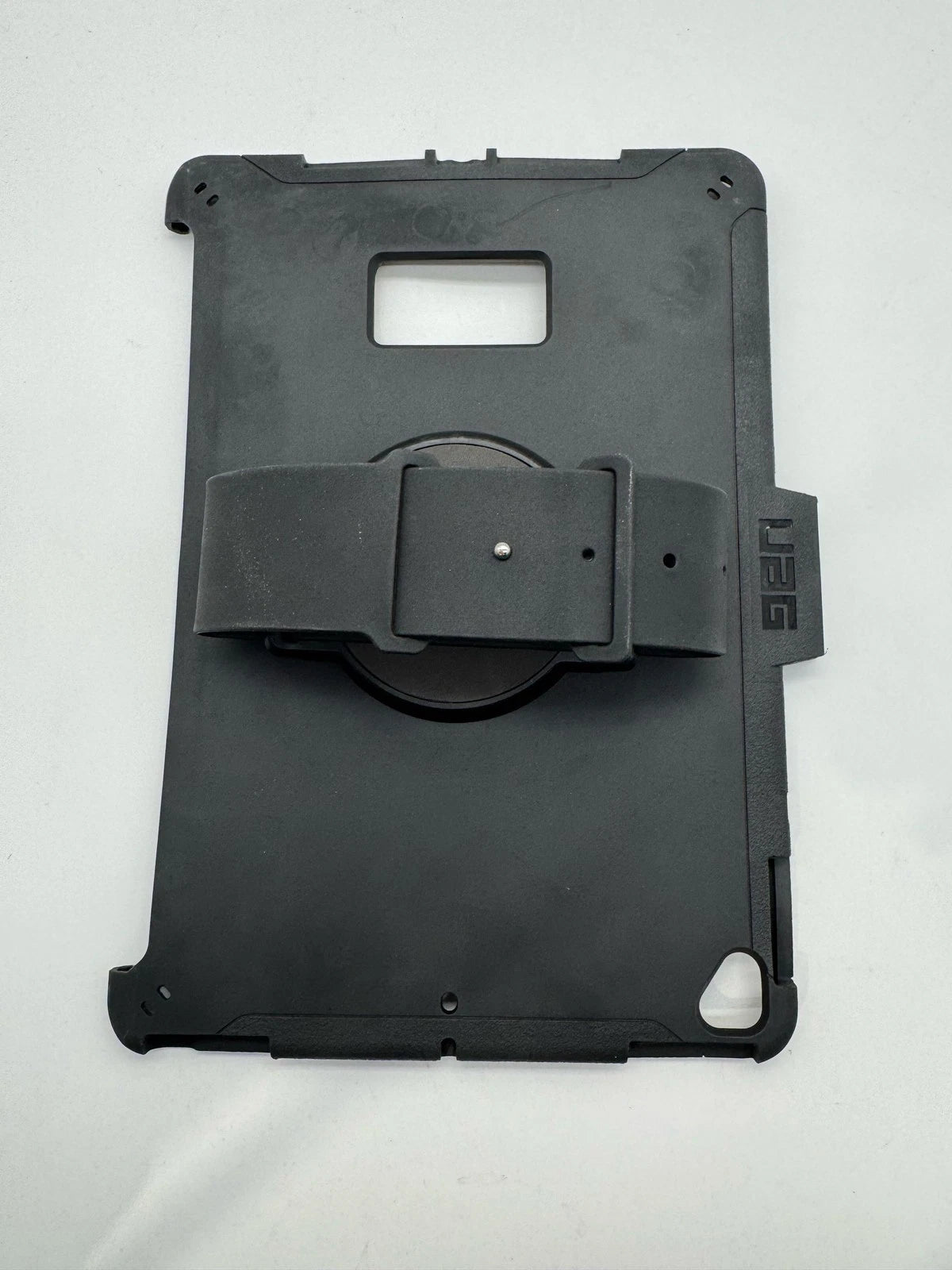 iPad 10.2" 9th 8th Gen Hand Strap Stand - UAG Scout Series (2020–2021)