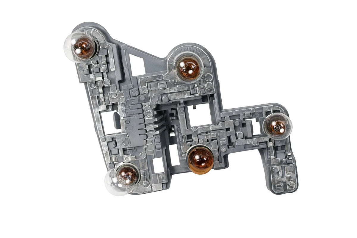 Right Tail Light Bracket for Mercedes-Benz C300 Sedan (2015–2019) 204820160064