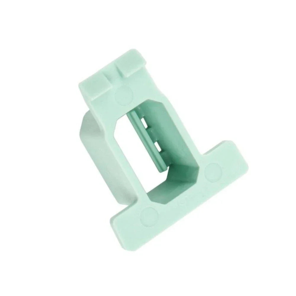 Roof Rack Retainer Clip for Chevrolet Silverado, Tahoe (2007-2014)