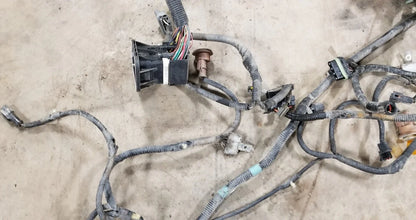 Engine Bay Harness with Fuse Box for Ford Thunderbird Cougar (1996–1997)