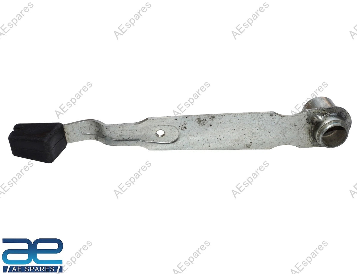 Hydraulic Quadrant Lever for Massey Ferguson 135 (135–135)