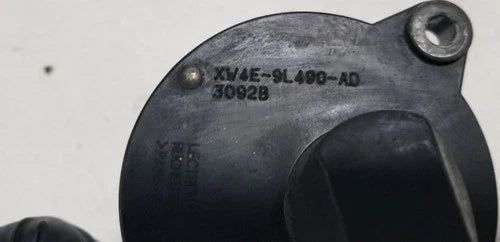 Intake Manifold Air Valve for Jaguar X-Type (2002–2005) XW4E9L490AD