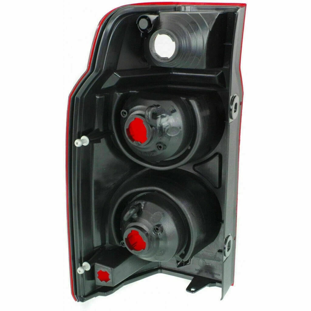 Tail Light for Jeep Commander (2006–2010) - Passenger Side, MLX-SHE060-190SHR-CL360A50, CH2819108