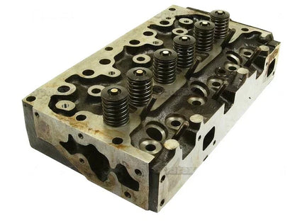 Cylinder Head for Massey Ferguson 135 148 230 240 250 550 350 (AD3.152)