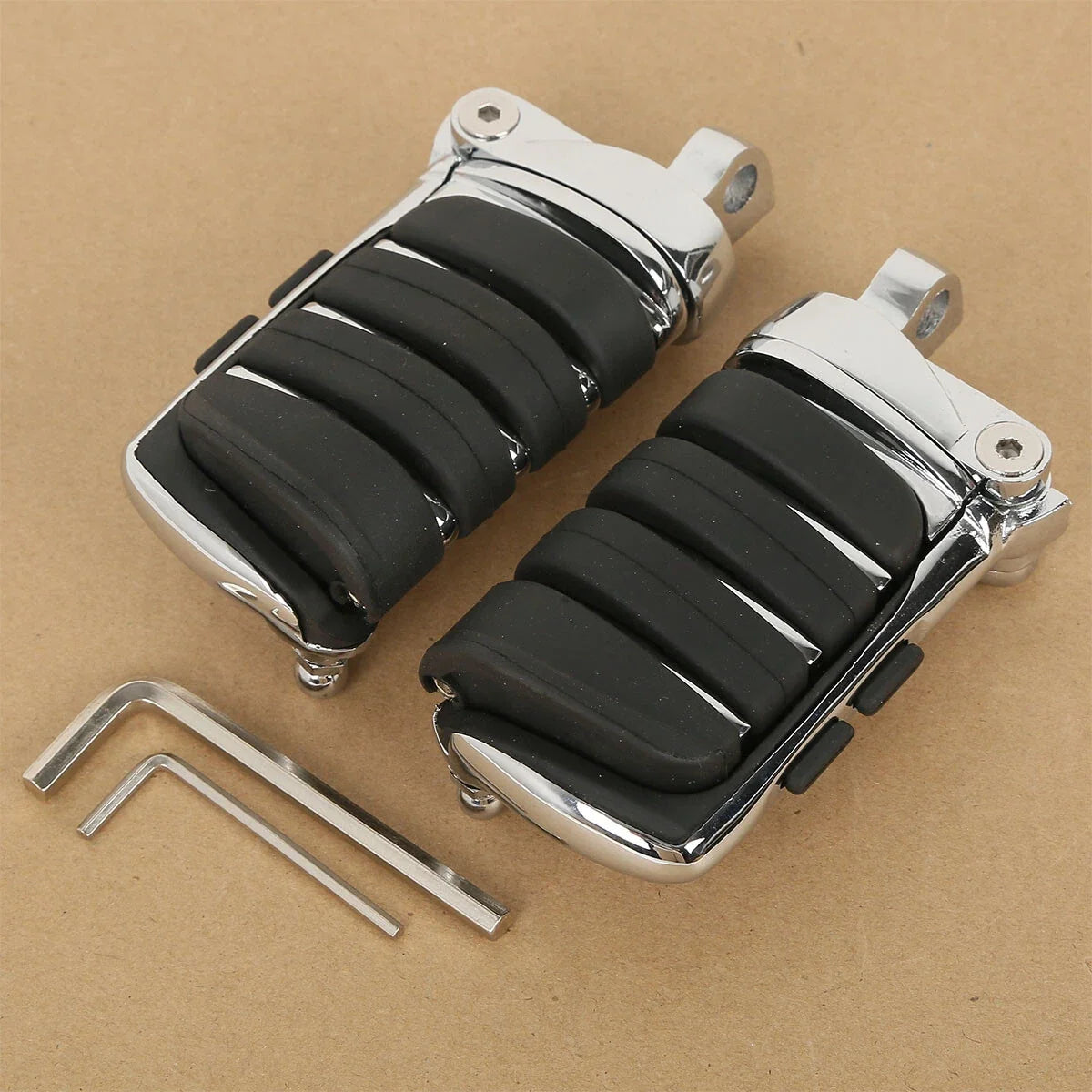 Pair Chrome Switchblade Male Mount Foot Pegs for Harley Touring Dyna