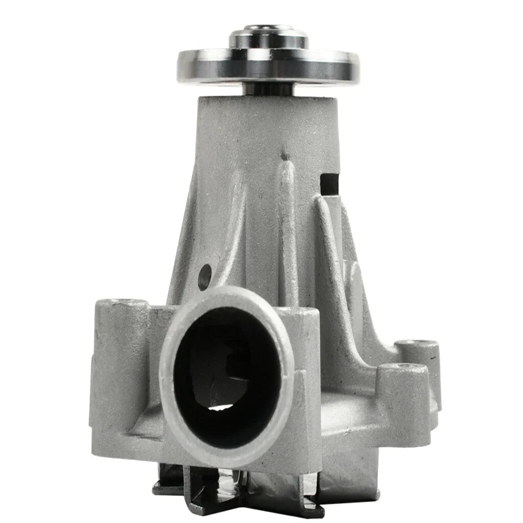 Water Pump with Gasket for Kubota D905 D1005 D1105 V1305 (No Years Specified)
