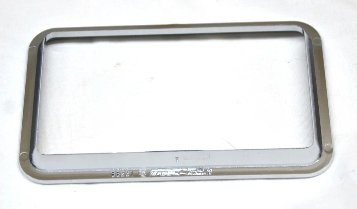 A/C Heater Vent Frame Surround Bezel for Freightliner Classic FLD (68231)