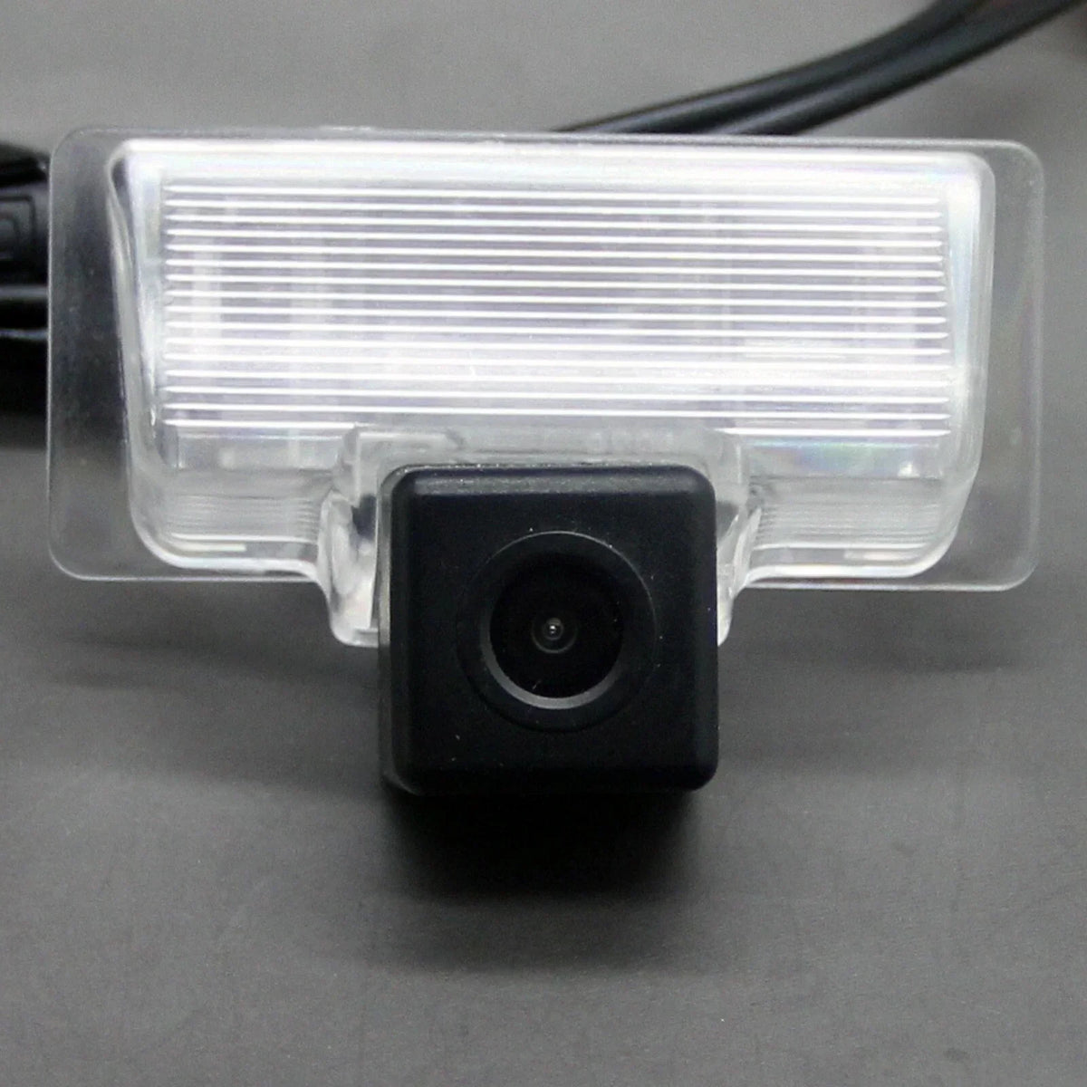 Car Rear View Backup Camera Infiniti QX56 QX80 (2016–2019)