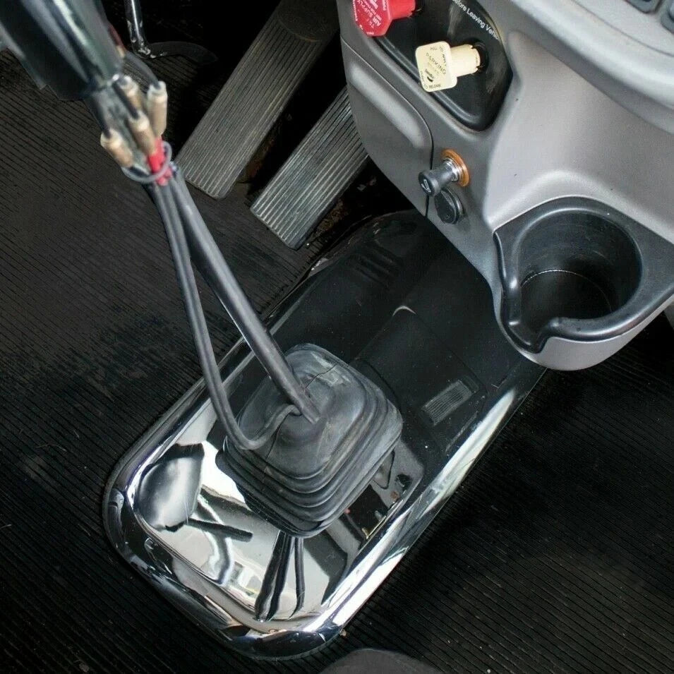 UP Gear Shift Plate Cover for Peterbilt 386 388 389 567 579 587 (41752)