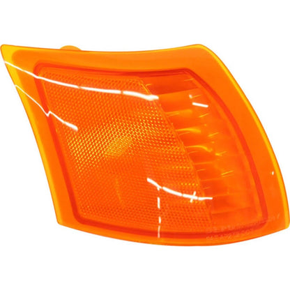 Turn Signal/Corner Light for Saturn Vue (2002–2005) - MLX-SHE621-170R-CL360A50, GM2551188
