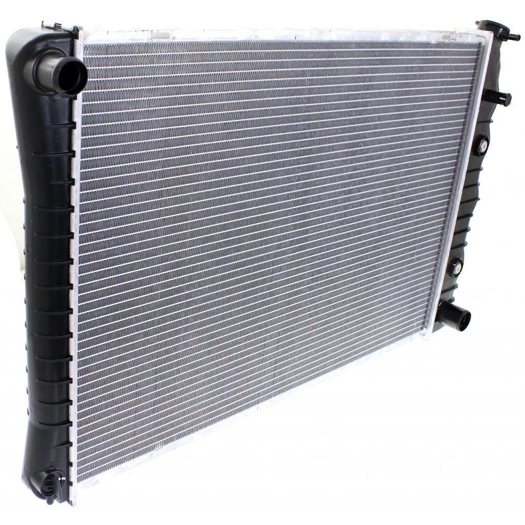 Radiator for Chevy C10/C20 Suburban (1981–1986) SPIN-GM3010401, GM3010401