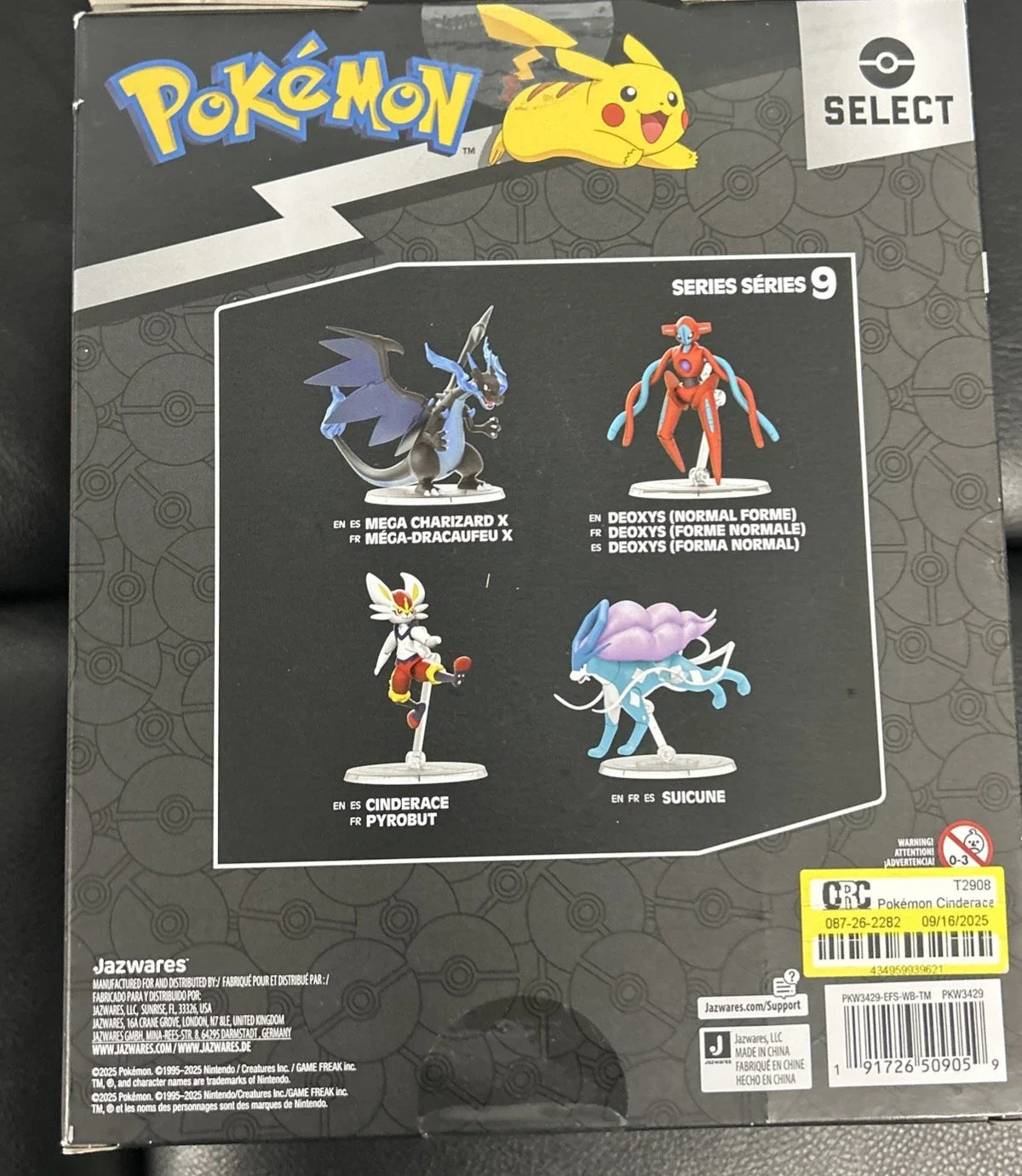 Cinderace Trainer Figure for Pokémon Series 9 - Articulated