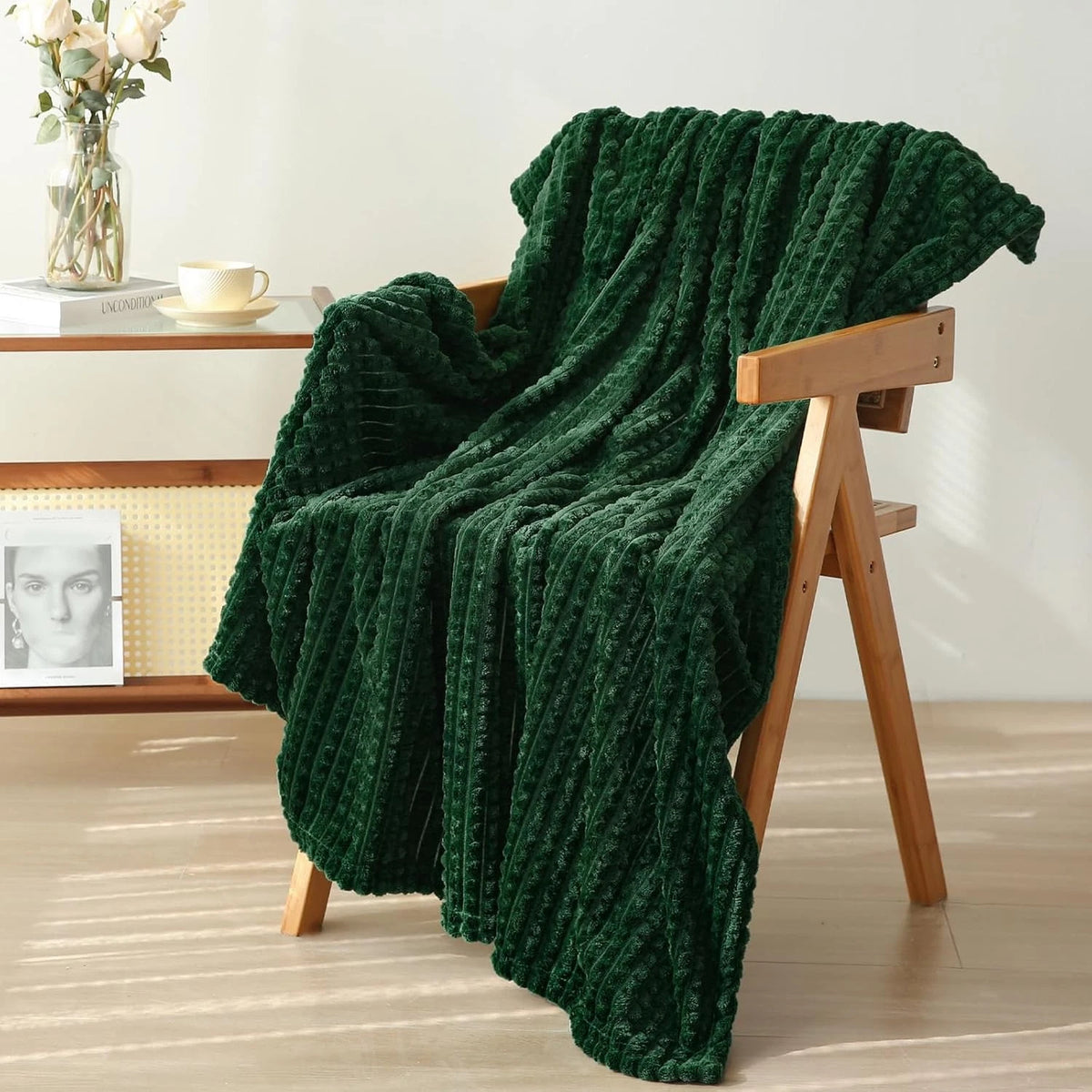 Green Throw Blanket 50" x 60" Fleece Super Soft Plush Cozy Decor