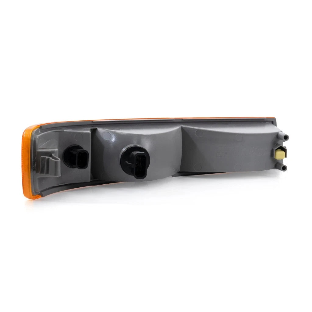 Front Signal/Corner Light for Chevy Express 1500 (2003–2014) CLX-M1-334-1607L-AC-CL360A1, GM2520188