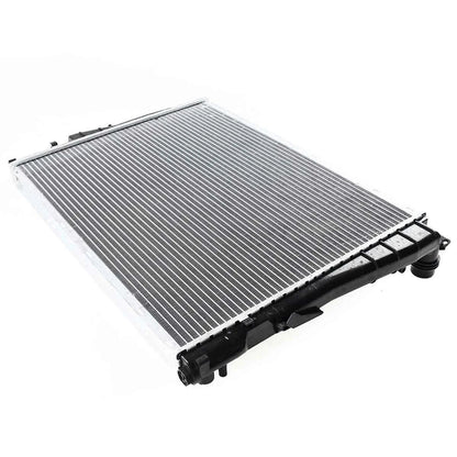 Radiator with Oil Cooler for BMW 320i 323Ci 323i 325i 325xi (2001–2005)