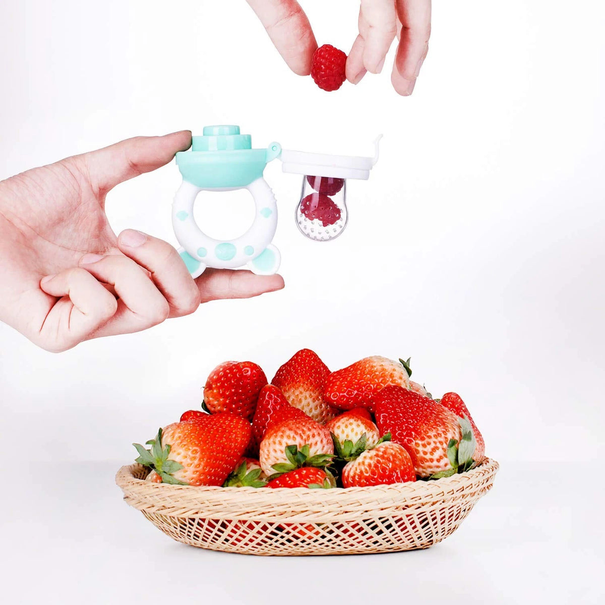 Baby Fruit Food Feeder Pacifier for Fresh Feeder (Pack of 1) - Cyan