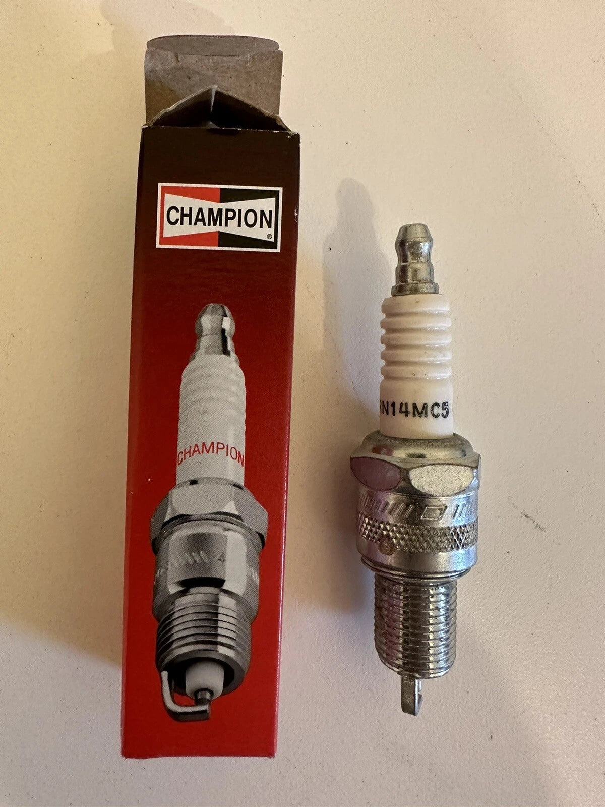 Champion 31 Spark Plug for