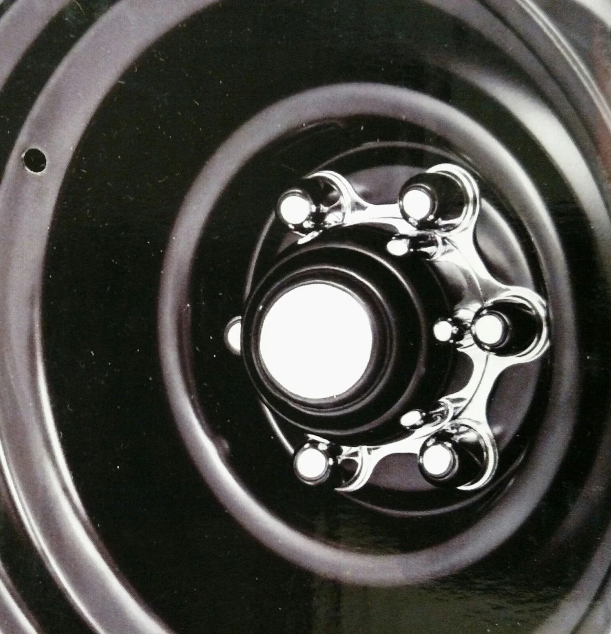 Wheel Hub Caps Set Chrome 6 Lug 5-1/2 Pattern for Chevy Bolt (2008–2014)