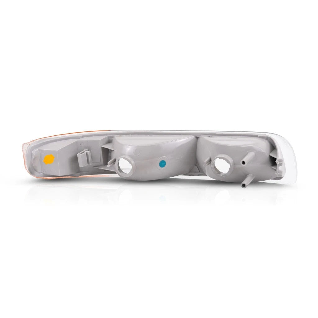 Parking Light Driver Side for Chevy Suburban 1500/2500 (2000–2006) GM2520173