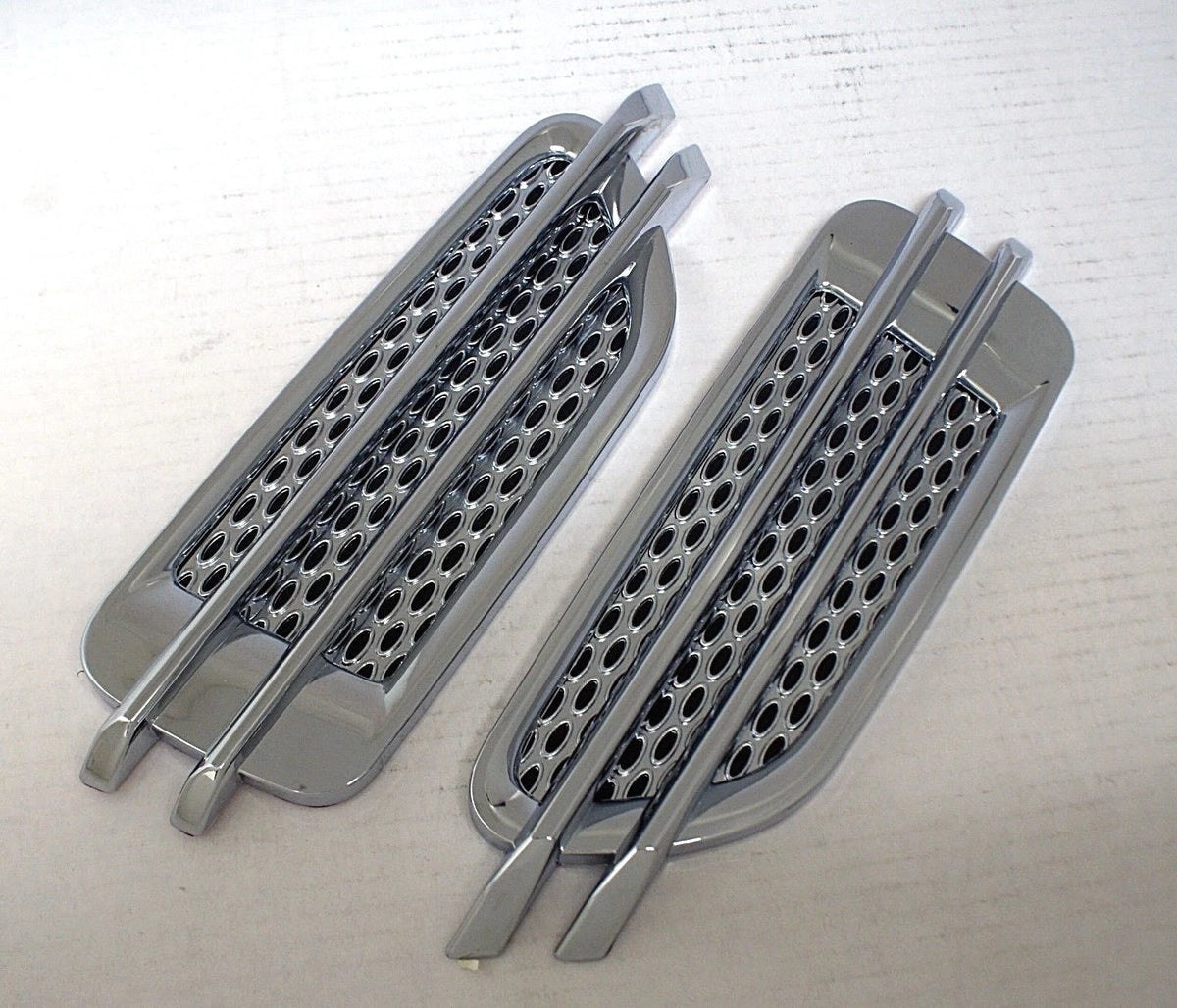Set of 2 Chrome ABS Stick On Side Air Vents for GMC Yukon Tahoe (EAV041)