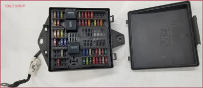 Rear Trunk Fuse Relay Box for Jaguar XJ8 VDP (2004–2007) 2W93-14N093-BC
